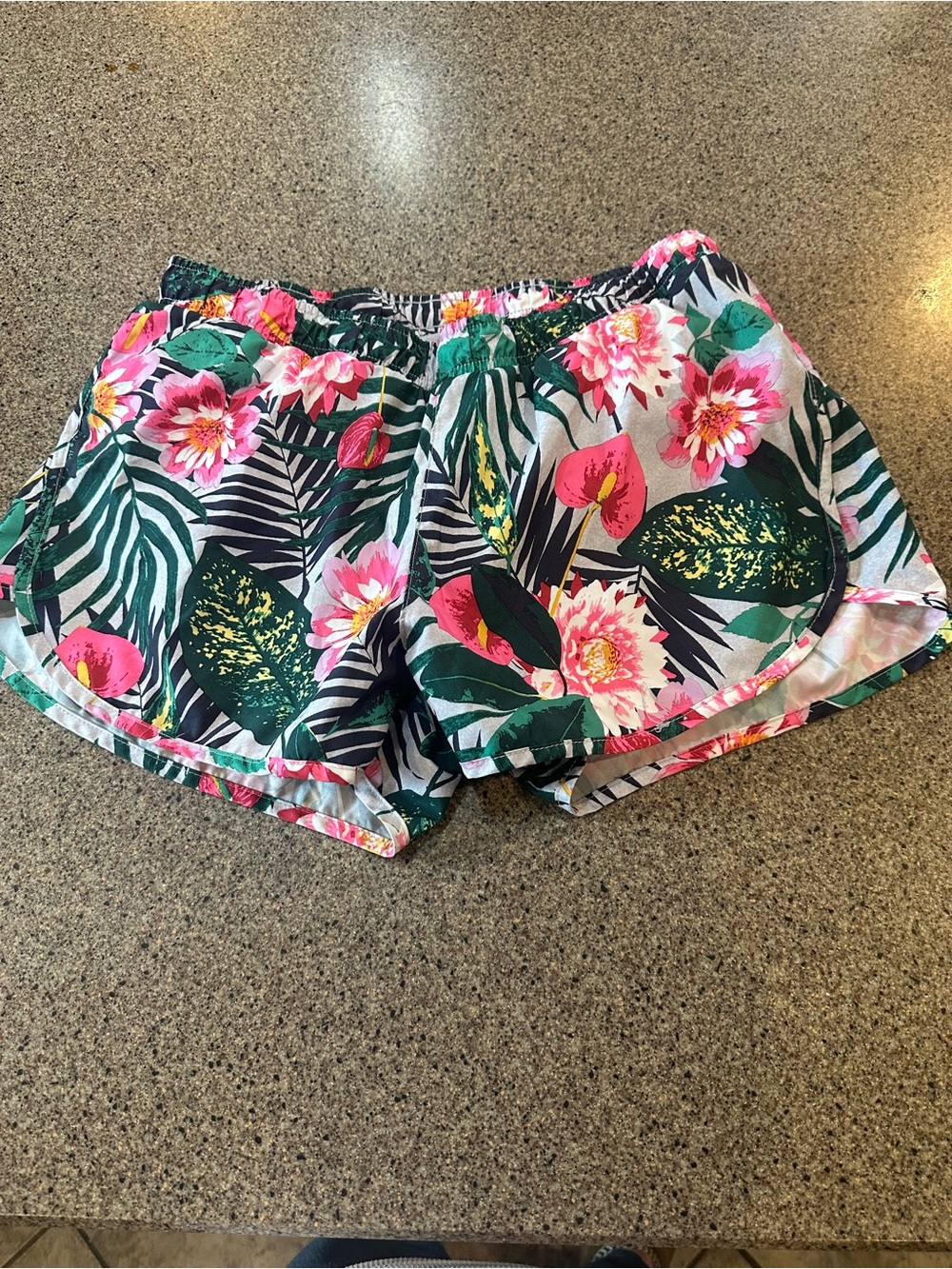 Old Navy Tropical Floral Elastic-Waist Shorts in Pink & Green